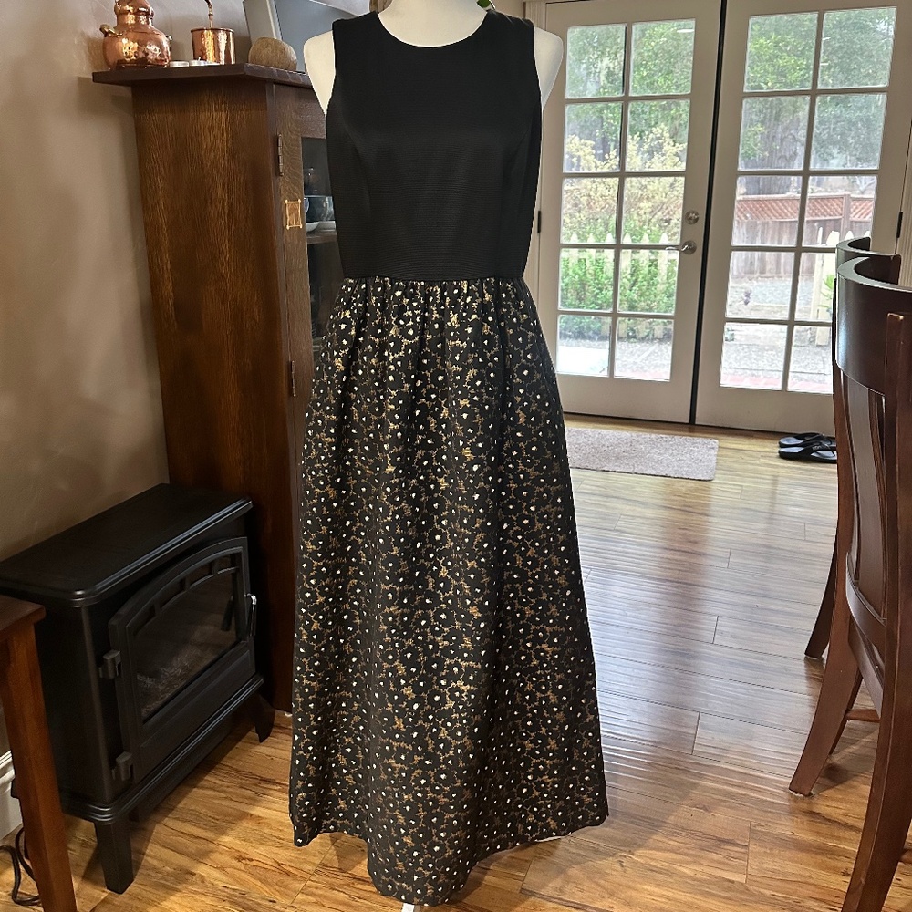 RARE Hailey Gown by Shoshanna Midnight